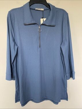 Vivilli Light Blue 1/4 Zip Top